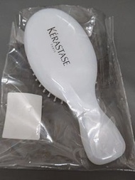 巴黎卡詩 白色精巧梳 梳子 精巧梳 週邊 白色 有實拍圖 約長14cm*寬5cm KERASTASE 卡詩 卡詩週邊 卡詩滿額贈