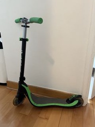 Globber 滑板車