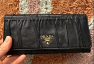 Prada Nappa Gaufre 長款錢包