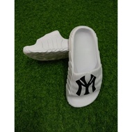 Cloos CL C-1P777 Size 30-35 | Boys' Slip-On Sandals | Latest Fashion Sandals | Lightweight and Comfo