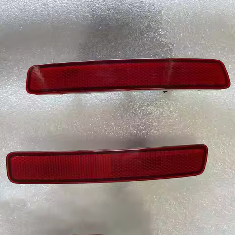 Rear Bumper Reflector Light for Toyota Prius ALPHA 2011-2015 AQUA 2018- ESQUIRE 2014-