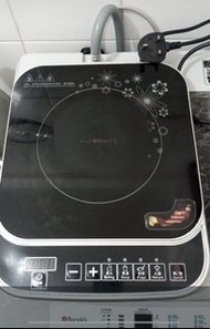 電磁爐$250 由於今日買了明火煮食爐所以出讓.MATSUSHO 松井牌的按鍵式黑晶電磁爐，型號為MAT-SIH20B1