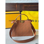 Fendi Fendi Classic Peekaboo SeeU Handbag Shoulder Bag fendi Fendi Summer New Style peekaboo iseeu W