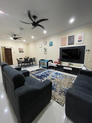 Pangsapuri  m² dengan 4 bilik tidur dan 4 bilik mandi peribadi di Seri Manjung (Utaqha Ventures Home