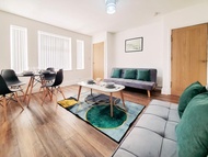 Rumah m² dengan 3 bilik tidur dan 1 bilik mandi peribadi di King's Heath (*Spacious 3 Bedroom Home*