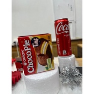 Clean base foam, factory cut foam to fill water cans and cakes