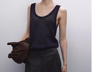 Spanish Single 2025 Spring And Summer Creamy-white Hollow Diamond Knit Camisole Sleeveless T-shirt J