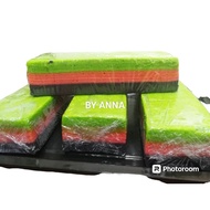 KEK LAPIS HONEYDEW STRAWBERRY (PREMIUM Kek Lapis ready stock)