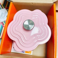 100% Real & 100% New * Le Creuset Cast Iron 鑄鐵鍋  * 罕有 細版 花花煲 * 16cm Flower Pot 細花花煲 * Chiffon Pink 雪