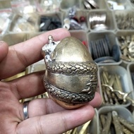 Koleksi barang antik te lur naga Kuningan kuno