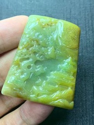 秒殺天然A貨翡翠（緬料）天然黃翡冰潤老種精工山水吊墜送高貨繩