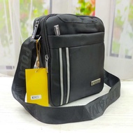 COD TAS POLO DANNY SELEMPANG UKURAN M. TAS SELEMPANG PRIA POLO DANNY