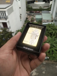 Bật Lửa Zippo USA Khảm Chủ Đề Tem Zippo- Zippo USA Chính Hãng