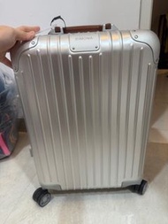 Rimowa original aluminium銀色行李箱