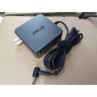 Adapt to Asus 452S PE552L PRO551/553U Portable Power Adapter 19V3.42A Small Pin Port