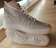 １００％全新Authentic正貨罕售Nike Air Force 1 Ultra Flyknit空軍系列中筒-男裝灰狼白/ 深棕櫚綠色各1對，Size尺碼 US:9 / UK8 / EUR42.5
