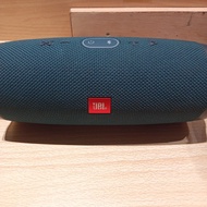 JBL Charge 4