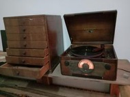 勝利狗 古董電唱機   黑膠電唱機 含整套硬式黑膠古董唱盤櫃一起賣