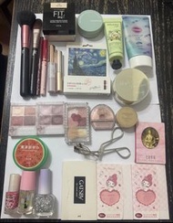 化妝品套裝 $120@26 包順豐到店 Makeup Set Canmake臥蠶,眼影,胭脂,眼線筆,毛孔嫩滑輕透底霜,絲滑豐潤唇膏,指甲油,Innisfree碎粉,Fly Me碎粉,High Cov