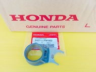 ก้ามปูเกียร์แท้HONDA Wave100 Wave100ZWave100XWave110 คาร์บู Nice 110 อะไหล่แท้ศูนย์HONDA(24211-KFM-9