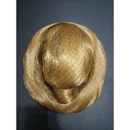 Blonde bun / blonde bun