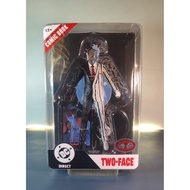 Mcfarlane DC Direct Batman 1898 Two Face/ Mcfarlane DC Direct With Comic Two Face Batman 1989/2 Face