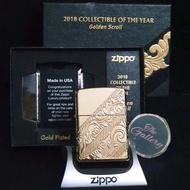 mancis korek 29653 ZIPPO GOLDEN SCROLL COLLECTIBLE OF THE YEAR 2018 GOLD PLATED - GHOSTSTORE7
