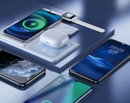 Remax - RP-W53/ 3 in 1 15W 多功能無綫充電座/ 智能充電器/ 無線充電/ 手機/ 手錶/ 藍牙耳機/ 可折叠/ 煲劇/ 白色