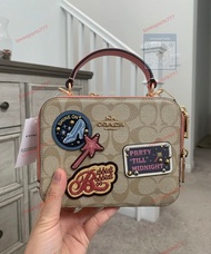 Coach蔻馳女士Disney迪士尼限量合作款，粉色在逃公主盒子包  Size18.14.6Coach 蔻馳