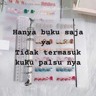 (JJ) book for displaying false nails, there are 3 sizes SML
