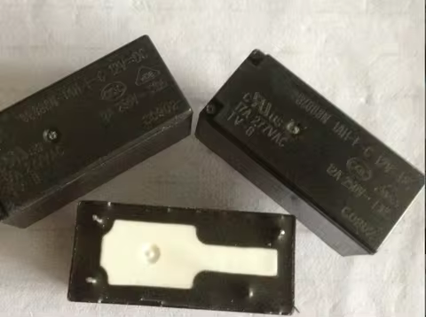 Relais 888N-1AH-F-C24V 888N-1AH-F-C 12V 4PIN