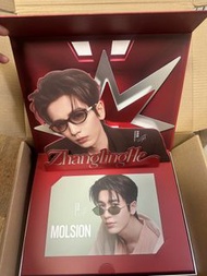 MOLSION x Zhangling He 禮盒 张凌赫