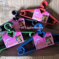 GANTUNGAN Lope Lope hangers, a dozen of 12 adult clothes hangers, love-shaped plastic, thick, colorf