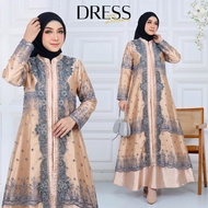 A Style Long Dress With Lace Embroidery Giving Neat And Expensive Look. Popular To Wear Islamic Even