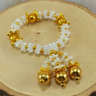 WHITE BEAD OFFERED FLOWER BRACELET D5