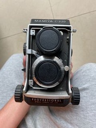 Mamiya C220 + 80mm f/2.8