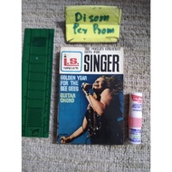 Book .L.S.SONG HITS vol..1 Golden year for the bee gees guitar chord .....Old Books In Good Conditio