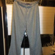 $100 for 2 Bossini sport pants 棉褲 size L and XL 運動褲