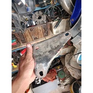 Original cb 100/125 exhaust bracket removed