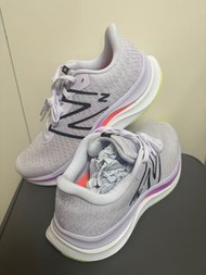 9成新正貨New Balance Fuel Cell Propel V4 淺紫色跑步鞋(鞋size 39 碼數偏細 Size 38岩著）