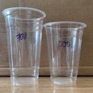 Set of 10 plain plastic cups 500ml / 700ml with 95mm lid