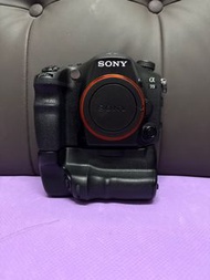 市場罕有 極新淨 Sony A99 Body 連埋原廠手柄