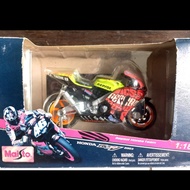 Diecast Motogp Maisto rossi Valencia 2003 1:18