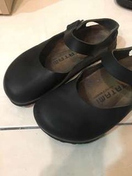 Birkenstock tatami. 勃肯鞋 二手正品 黑色半包窄版37號