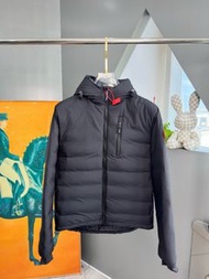 CANADA GOOSE 加拿大鵝輕薄連帽外套短款