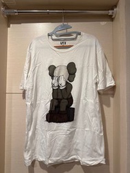 Uniqlo x Kaws 聯名tshirt