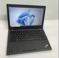 Lenovo x240平價快速商用機,  (i5 4200u, 8Gram, 240g ssd) windows 10 pro已啟用activated, 實物拍攝,即買即用 . Slim Lenovo
