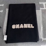全新CHANEL 內購100%羊絨圍巾 刺繡字母