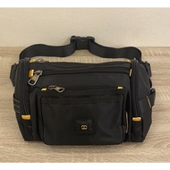 Touch Waist Bag + Chest Large Size Length 30 Cm.height 15 Cm.there Are 5 Zippers + 1 Zipper + 1 Back