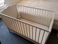 Ikea HENSVIK嬰兒床 / 二手/非床邊床/面交自取/拉拉來載/大件物流運費另外